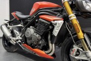 2023 TRIUMPH SPEED TRIPLE 1200, Orange - photo 2