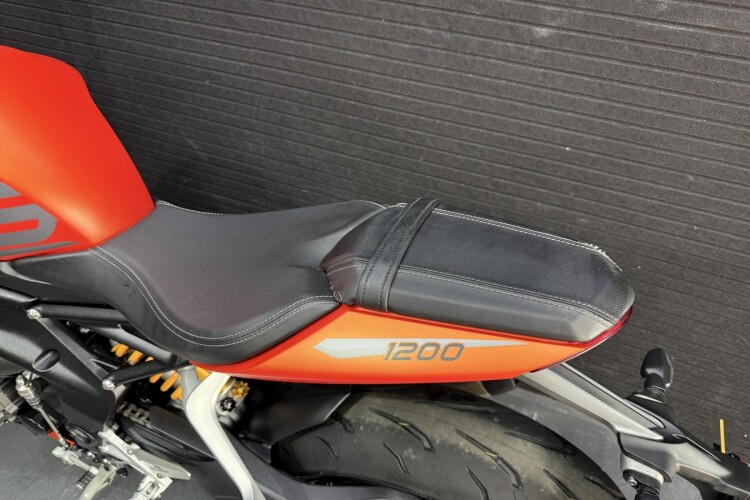 2023 TRIUMPH SPEED TRIPLE 1200, Orange - photo 10