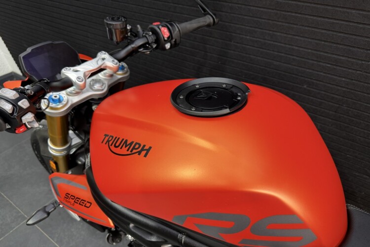 2023 TRIUMPH SPEED TRIPLE 1200, Orange - photo 11