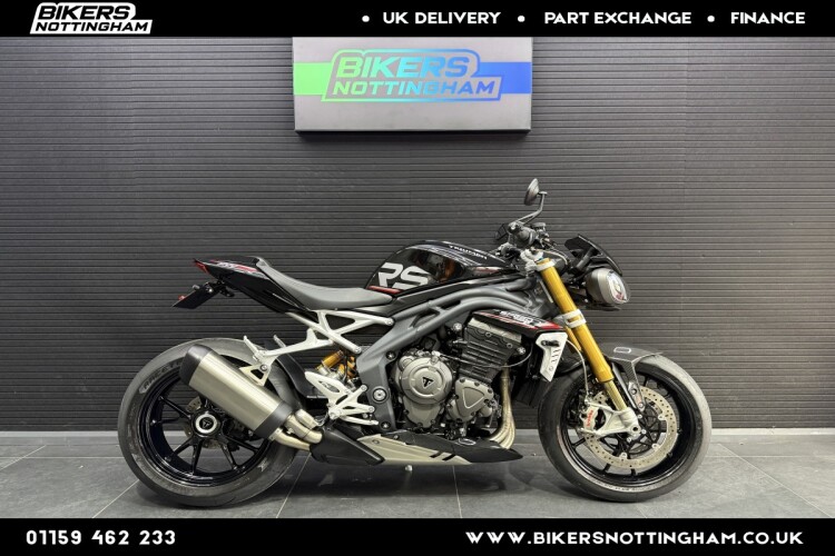 2022 TRIUMPH SPEED TRIPLE 1200, Black