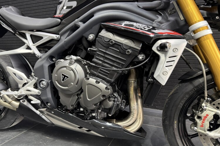 2022 TRIUMPH SPEED TRIPLE 1200, Black - photo 5