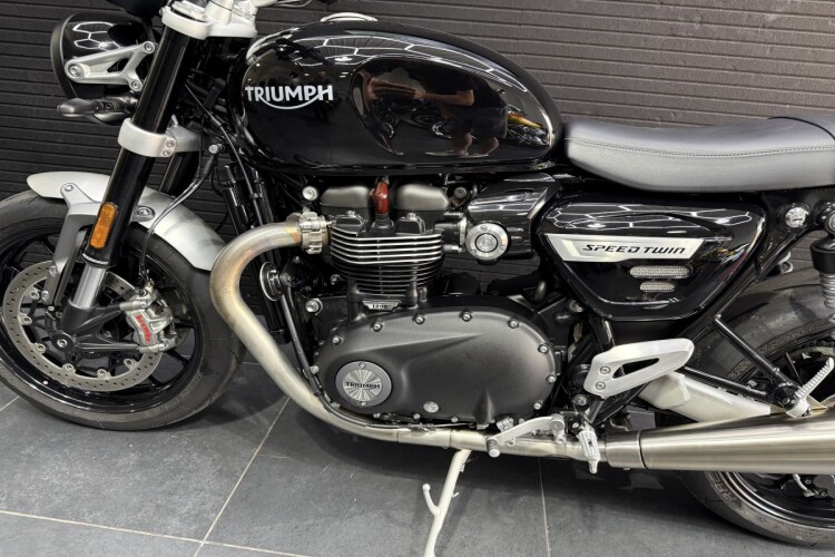 2023 TRIUMPH SPEED TWIN 1200, Black - photo 15