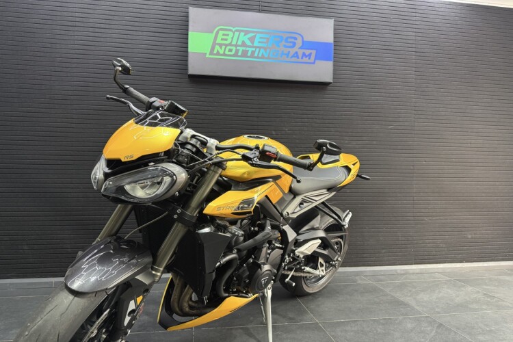 2023 TRIUMPH STREET TRIPLE 765, Cosmic Yellow - photo 8