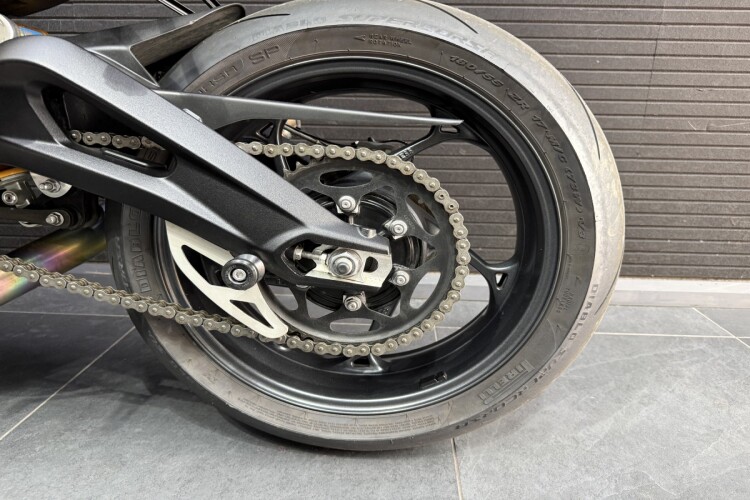 2023 TRIUMPH STREET TRIPLE 765, Cosmic Yellow - photo 16