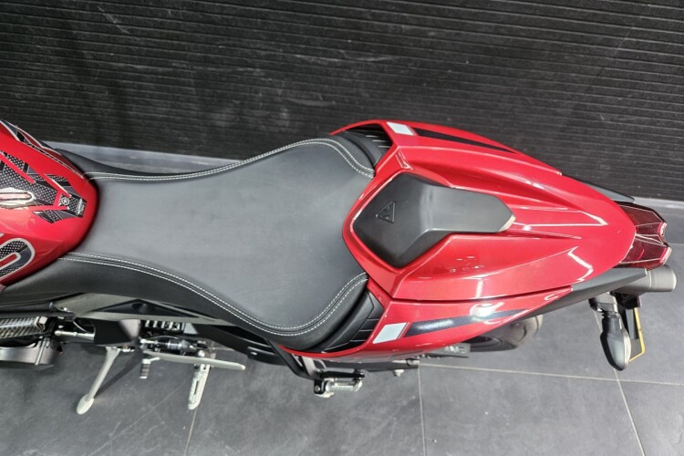2023 TRIUMPH STREET TRIPLE 765, Red - photo 11