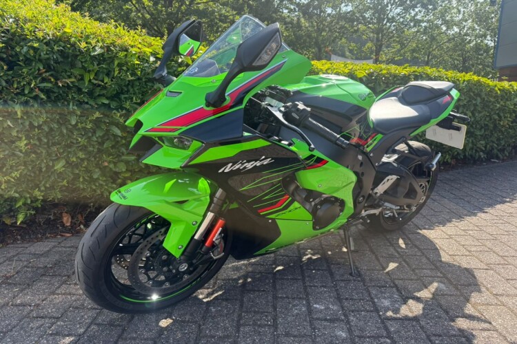 KAWASAKI NINJA ZX-10R