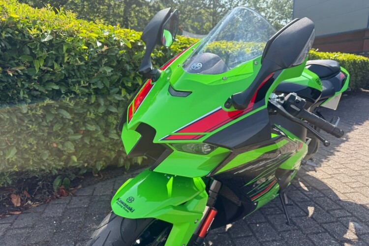 KAWASAKI NINJA ZX-10R