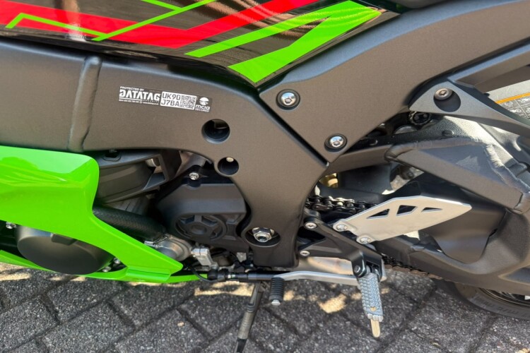 KAWASAKI NINJA ZX-10R