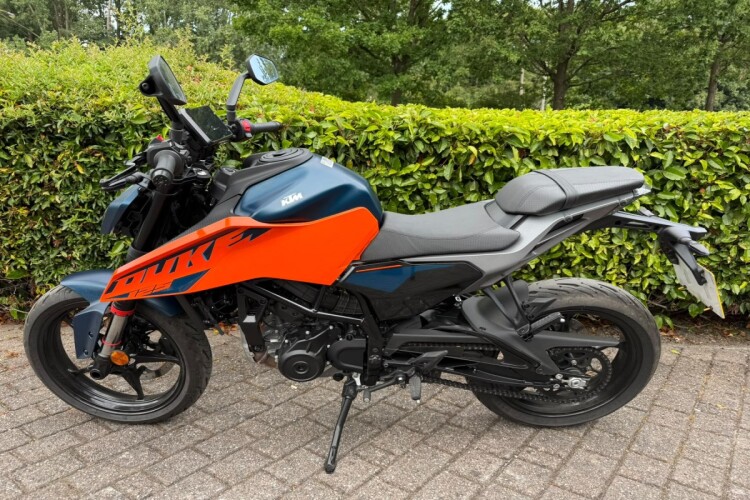 2025 KTM 125 DUKE, Orange - photo 6
