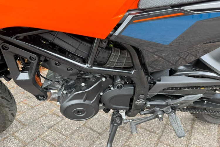 2025 KTM 125 DUKE, Orange - photo 12