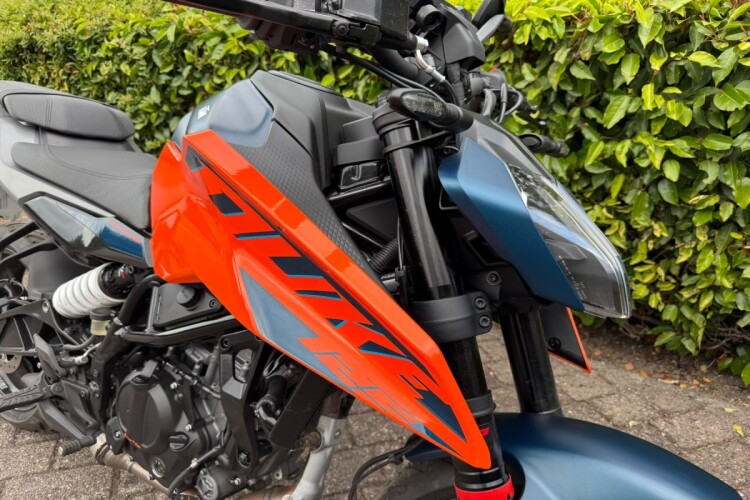 2025 KTM 125 DUKE, Orange - photo 16