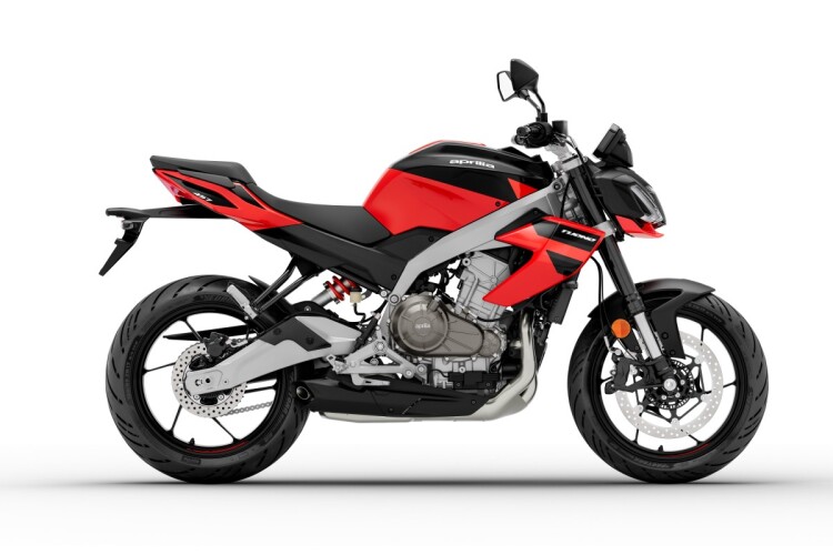2026 APRILIA TUONO, Piranha Red - photo 4