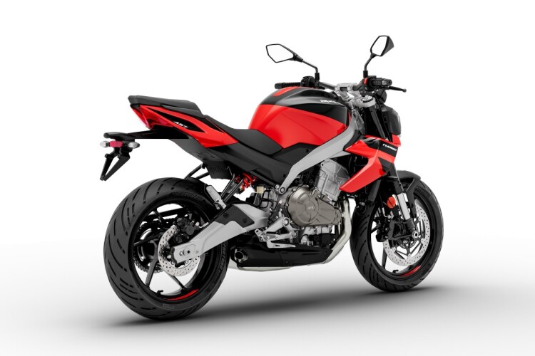 2026 APRILIA TUONO, Piranha Red - photo 6