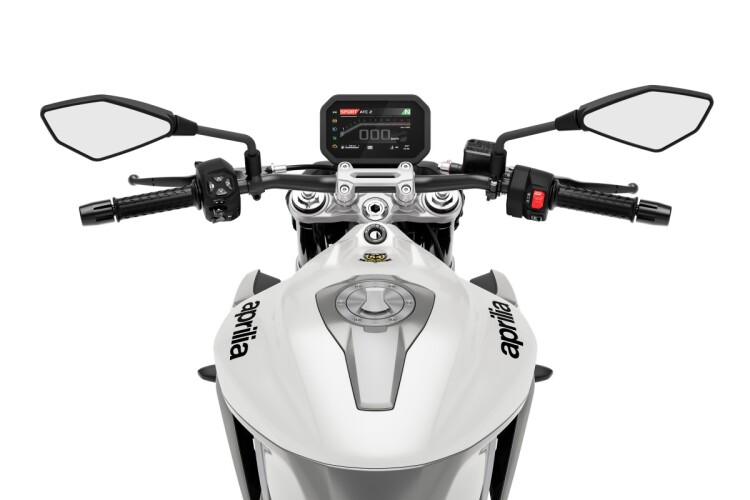 2026 APRILIA TUONO, Piranha Red - photo 8