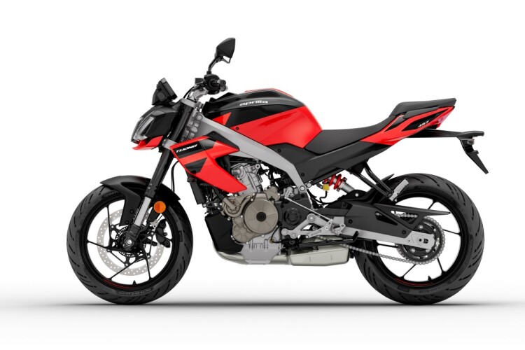 2026 APRILIA TUONO, Piranha Red - photo 10