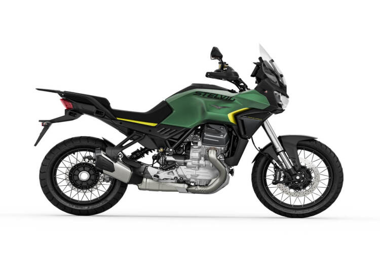 2026 MOTO GUZZI STELVIO, Verde Hiking