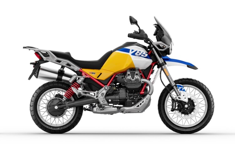 2026 MOTO GUZZI V85, Giallo Wadi - photo 7