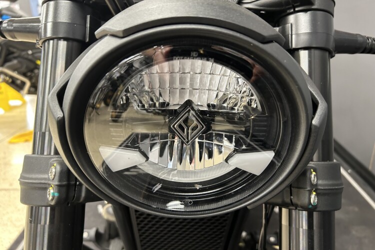 BENDA MOTO CHINCHILLA 500 2025
