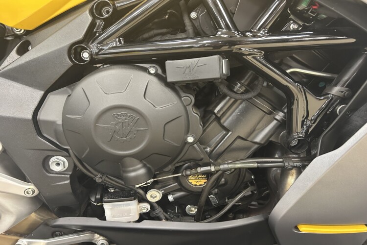 2023 MV AGUSTA SUPERVELOCE, Yellow - photo 3