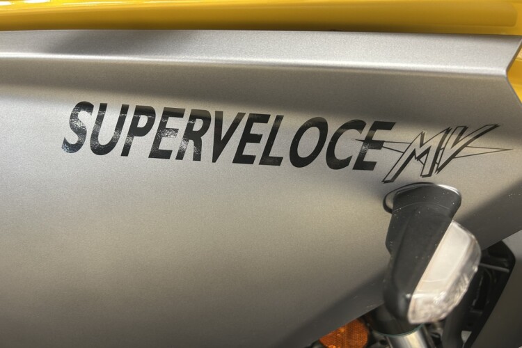 2023 MV AGUSTA SUPERVELOCE, Yellow - photo 11