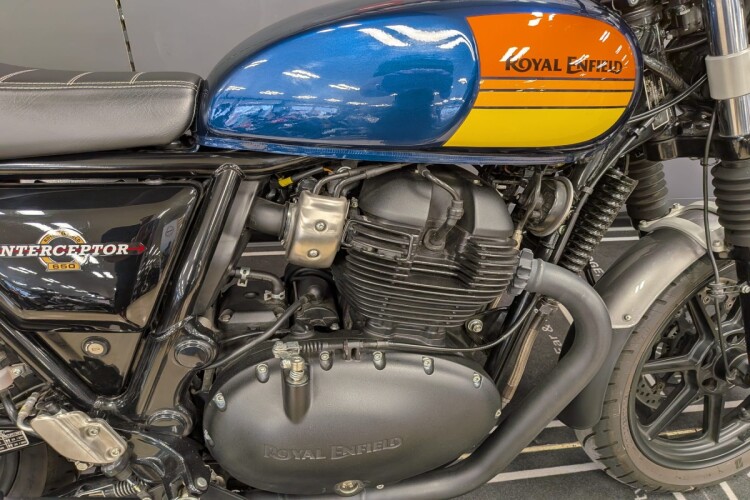 2024 ROYAL ENFIELD INTERCEPTOR 650, Blue - photo 6