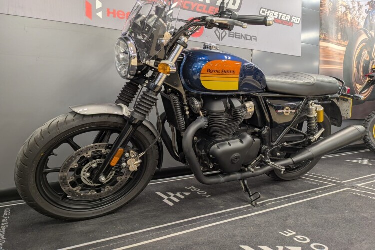 2024 ROYAL ENFIELD INTERCEPTOR 650, Blue - photo 14