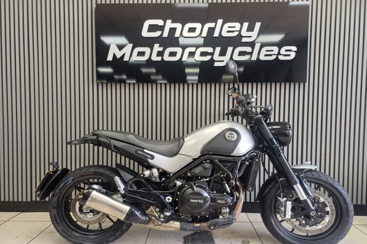 2018 BENELLI LEONCINO 500, Silver