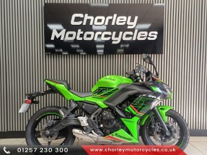 KAWASAKI NINJA 650
