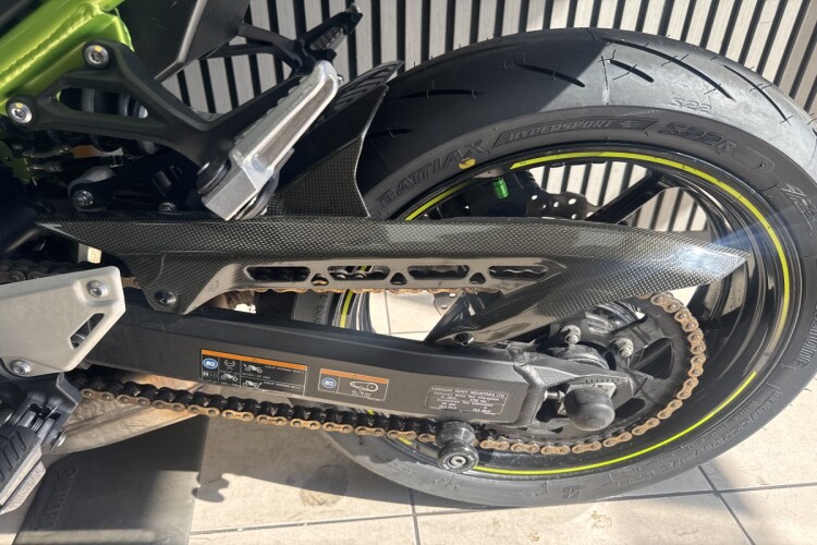 KAWASAKI Z900