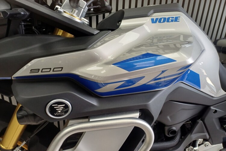 2025 VOGE DS900X, Blue - photo 10