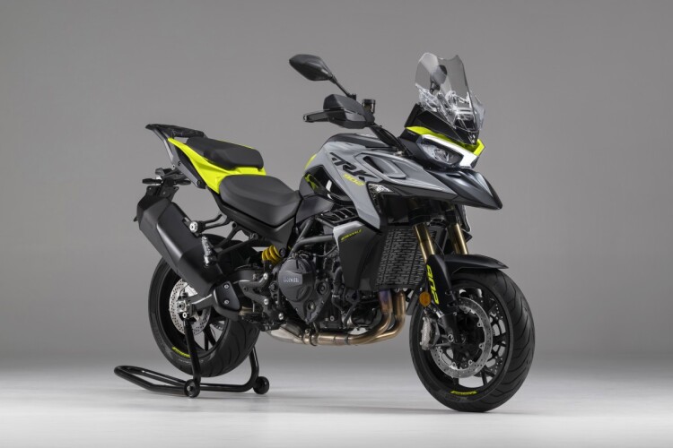 2027 BENELLI TRK 902 STRADALE, Oxide Green - photo 4