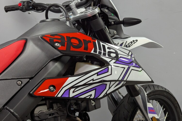 2024 APRILIA SX 125, White - photo 7