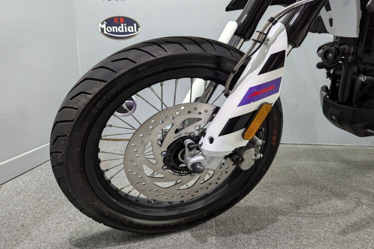 2024 APRILIA SX 125, White - photo 13