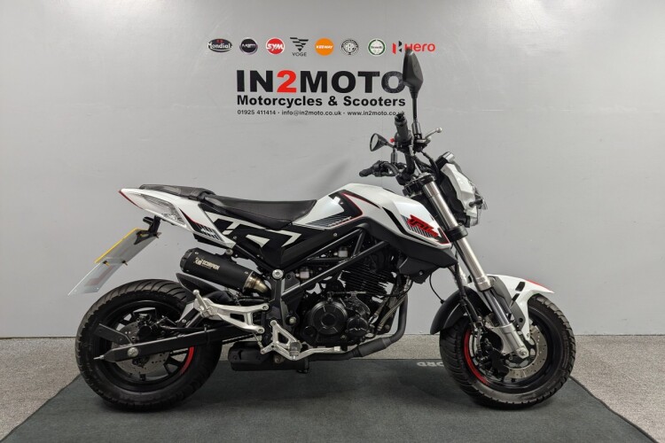 2024 BENELLI TNT, White - photo 2