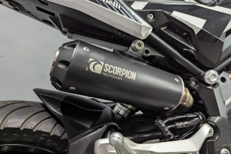 2024 BENELLI TNT, White - photo 10