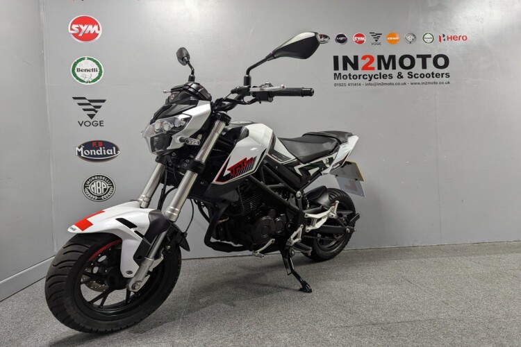 2024 BENELLI TNT, White - photo 13
