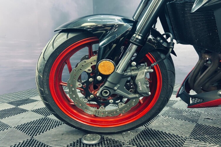 2020 SUZUKI GSX-S750, Black - photo 15