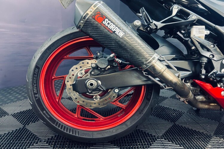 2020 SUZUKI GSX-S750, Black - photo 17