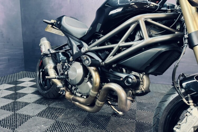2011 DUCATI MONSTER 1100, Black - photo 10