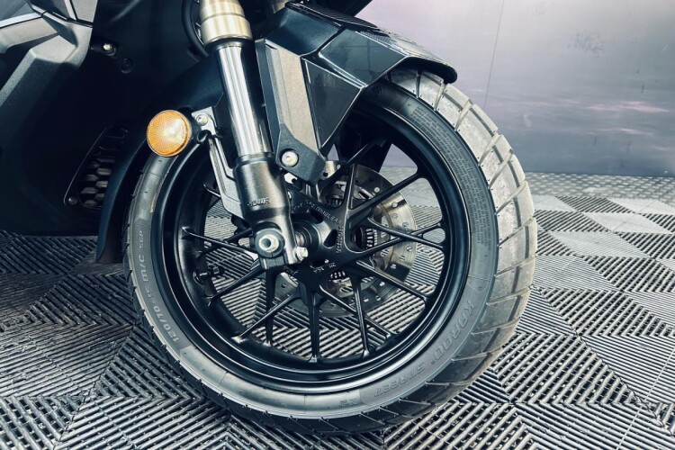 HONDA ADV 350
