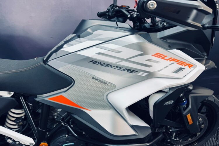 2024 KTM 1290 SUPER ADVENTURE S, Grey - photo 6