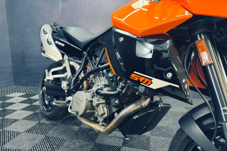 2011 KTM 990 SUPERMOTO, Orange - photo 10