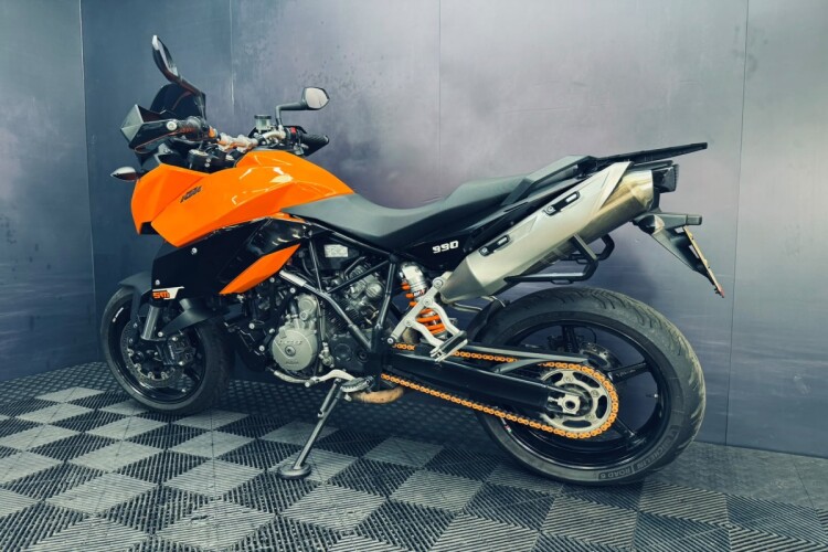 2011 KTM 990 SUPERMOTO, Orange - photo 14