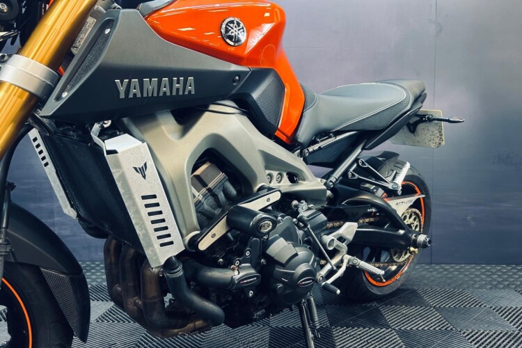 2015 YAMAHA MT-09, Orange - photo 11