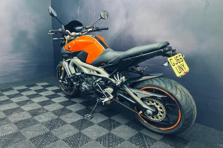 2015 YAMAHA MT-09, Orange - photo 14