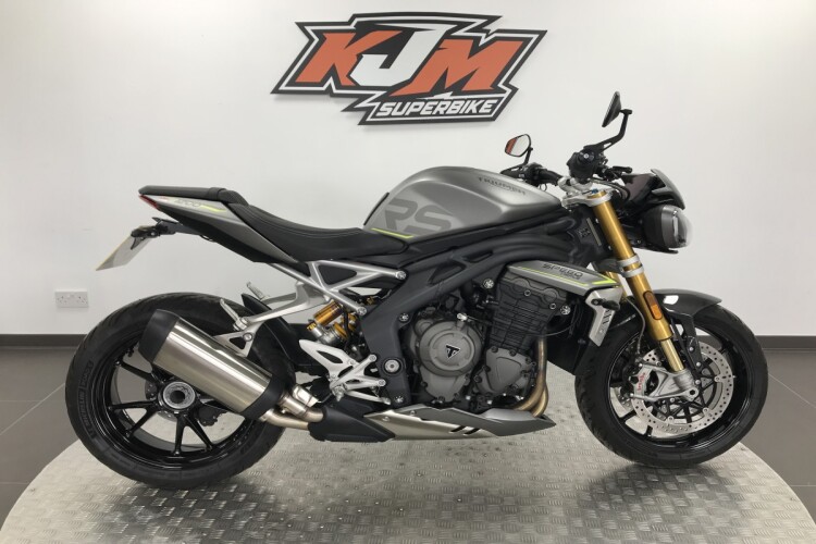 2022 TRIUMPH SPEED TRIPLE 1200, Silver