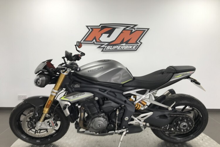 2022 TRIUMPH SPEED TRIPLE 1200, Silver - photo 2