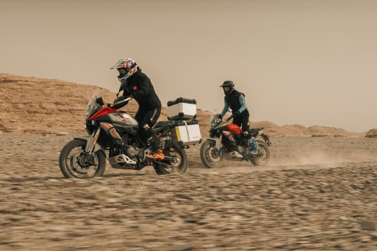 2026 QJMOTOR SRT 600 S, Red/Silver - photo 12