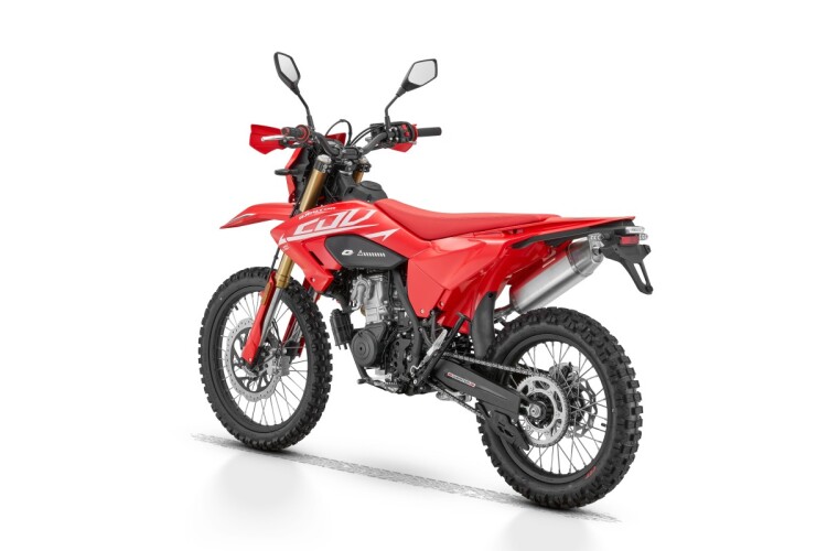 2026 QJMOTOR COV 125 X, Red - photo 6