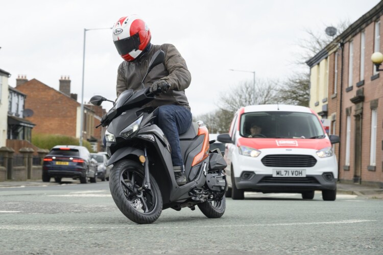 QJMOTOR LTS 125 S